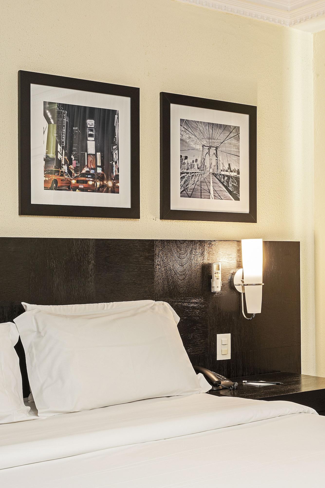 Rockefeller By Slaviero Hotel